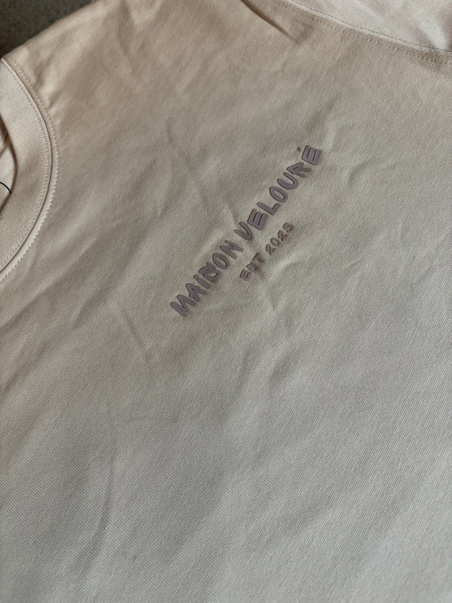 MAISON VELOURE SIGNATURE TEE